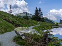 Österreich - Brechhorn - Impression vom Uferweg am Kreuzjöchlsee